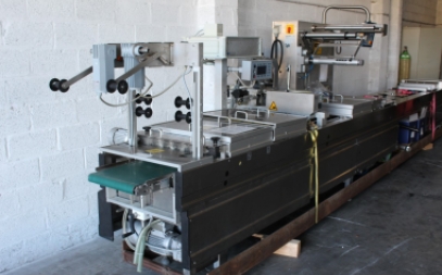 “Multivac” Dieptrekmachine Type R330 